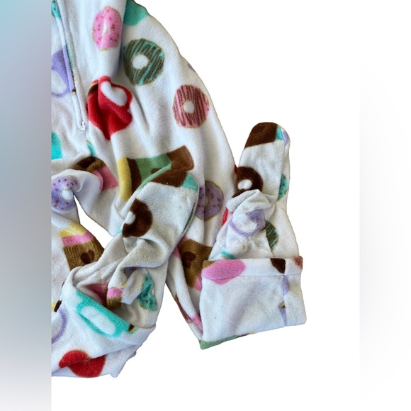 🌻NWT Forever Lazy Coffee & Donuts Onesie- Detachable Feet - Picture 6 of 12